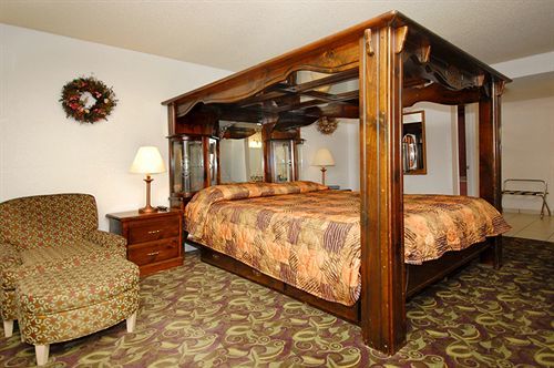 Ambassador Inn Fresno Room photo