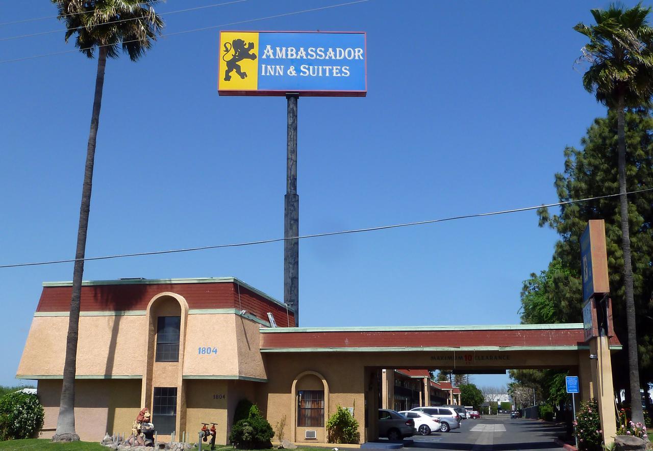 Ambassador Inn Fresno Exterior photo
