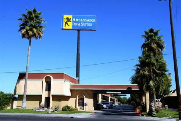 Ambassador Inn Fresno Exterior photo